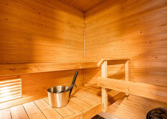 Floor 1br In Tampella With Free Parking, Sauna & Balcony Tampere